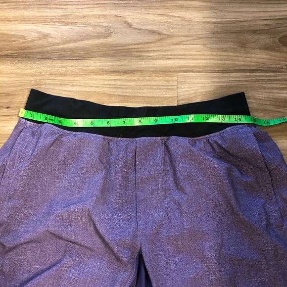 🤩 Lululemon workout shorts 🩳 - Picture 6 of 7